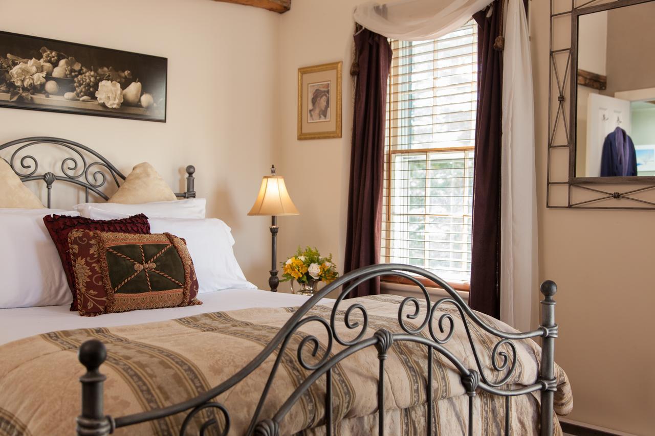 A Butlers Manor Bed and Breakfast Southampton Exterior foto