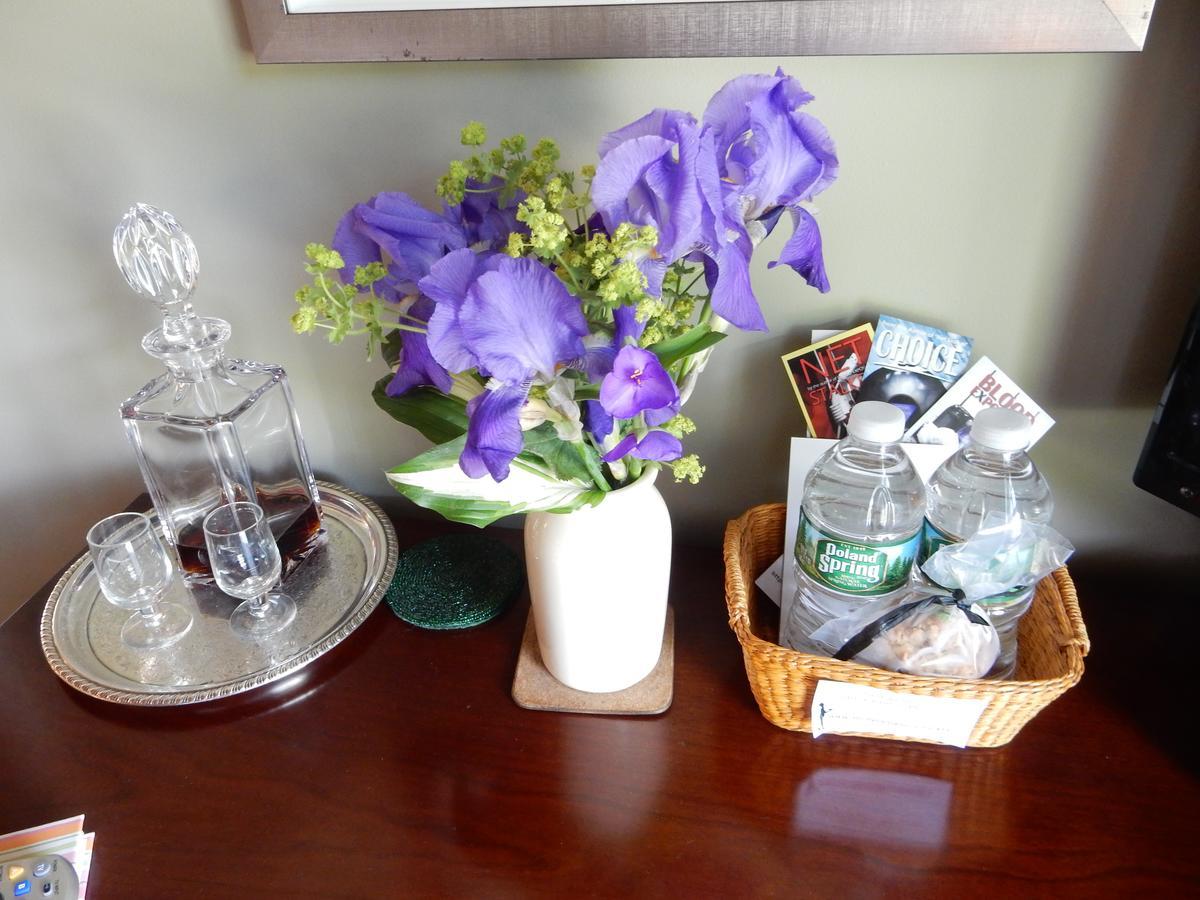 A Butlers Manor Bed and Breakfast Southampton Exterior foto